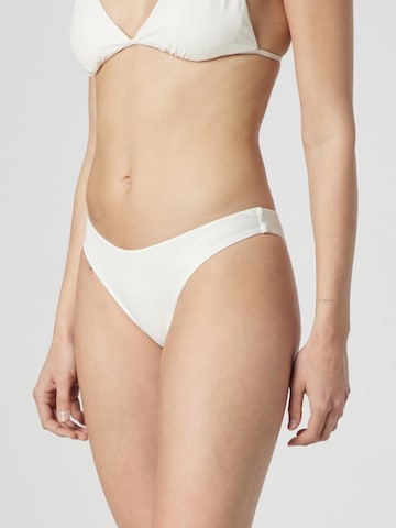 LENI KLUM x ABOUT YOU Bikini Bottoms 'Josy' in White: front