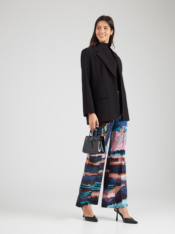 Wide leg Pantaloni con piega frontale 'EILEEN' di Munthe in nero