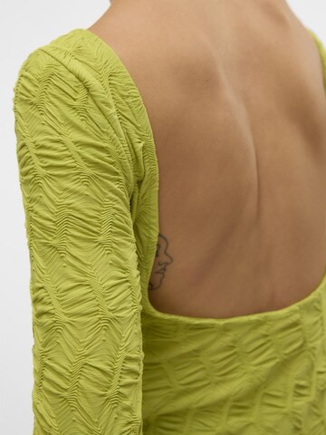 T-shirt SOMETHINGNEW en jaune