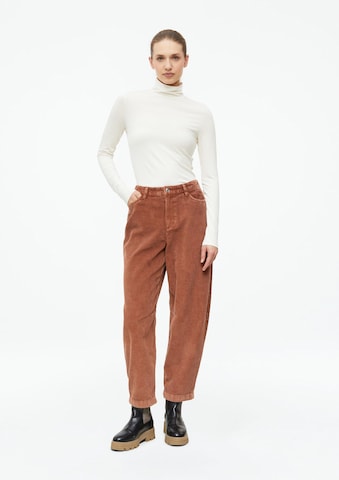 Barrel Pantalon s.Oliver en marron : devant