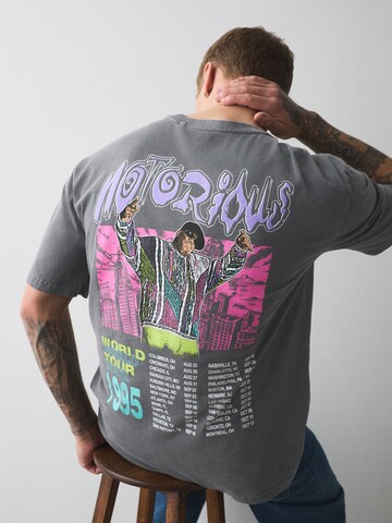 Next T-Shirt in Grau