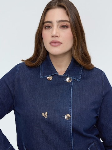Fiorella Rubino Wintermantel in Blauw