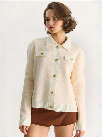 Bianco Lucci Strickjacke in Beige: Vorderseite