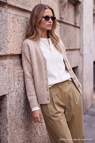 Cardigan Trendyol en beige