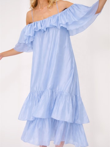 Crās Dress ' Livelycras ' in Blue