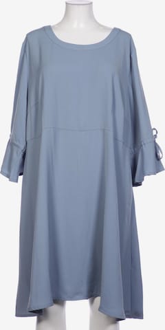 Junarose Dress in 6XL in Blue: front
