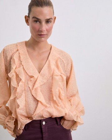 Bluză de la Scalpers pe bej