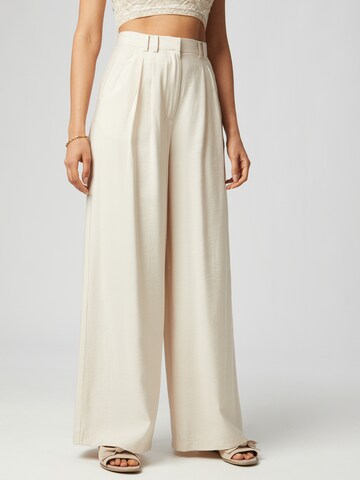 Wide Leg Pantalon à pince 'Finja' Guido Maria Kretschmer Women en beige : devant