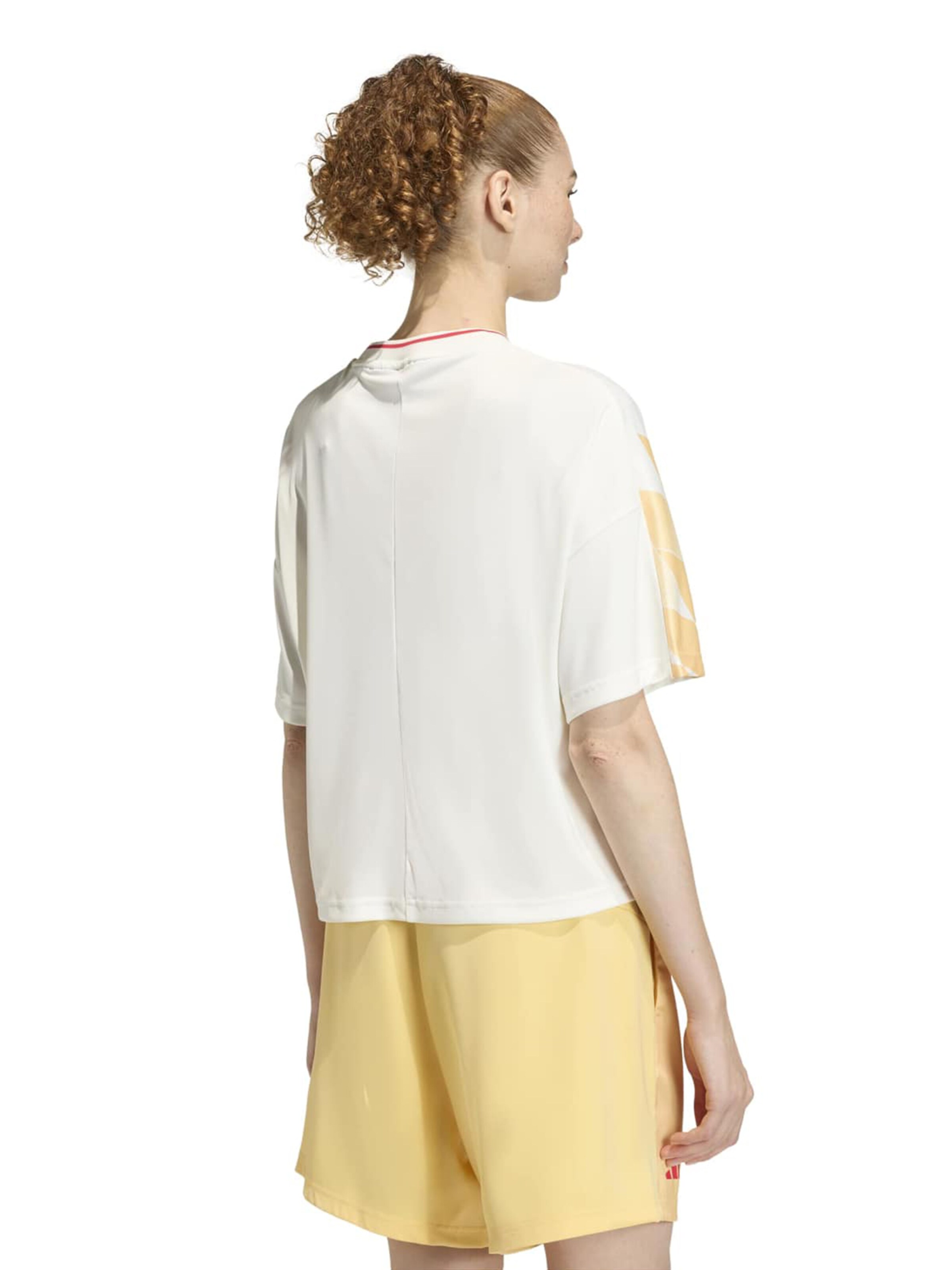 ADIDAS SPORTSWEARTehnička sportska majica 'HOUSE OF TIRO X COMMON GOAL' - bijela boja