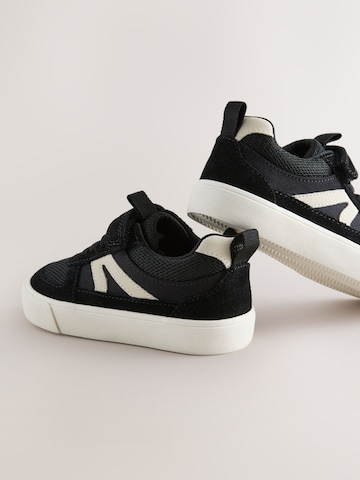 Baskets Next en noir