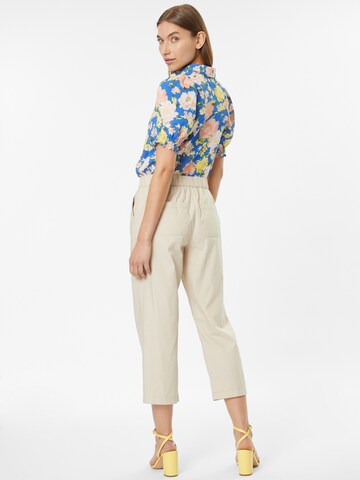 Regular Pantaloni cutați de la Dorothy Perkins pe bej