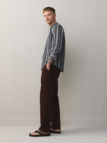 Coupe slim Pantalon chino Next en rouge