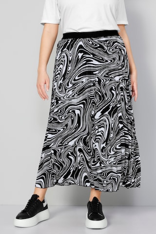 MIAMODA Skirt in Black: front