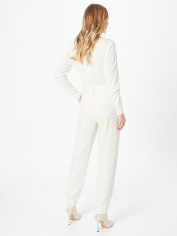 BRUUNS BAZAAR Tapered Pleat-Front Pants 'Lenza Emilia' in White