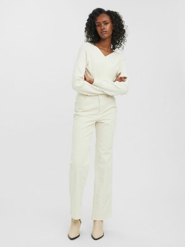 VERO MODA Loose fit Trousers 'Kithy' in Beige