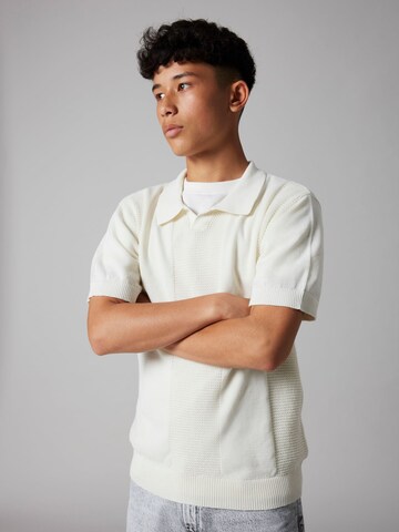 Pullover di LMTD in bianco