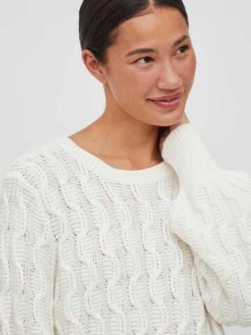 VILA Sweater 'Zuri' in White