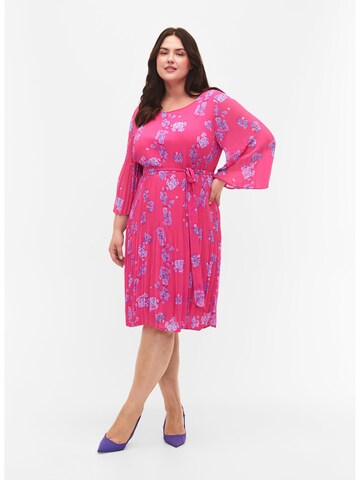 Robe 'Cathrine' Zizzi en rose