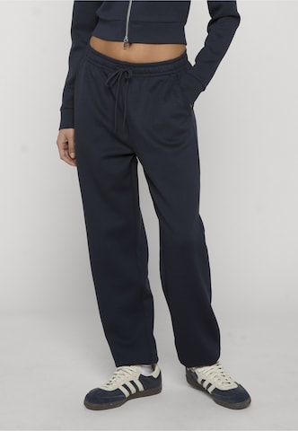 Urban Classics Tapered Hose in Blau: Vorderseite