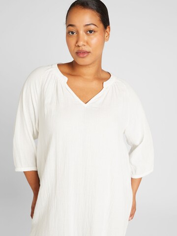 Robe-chemise 'THYRA' ONLY Carmakoma en blanc