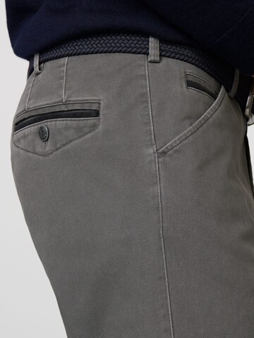 MEYER Regular Chinohose 'Chicago' in Grau