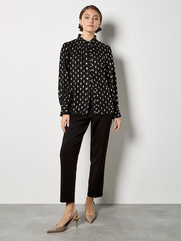 Chemisier ' ' Apricot en noir : devant