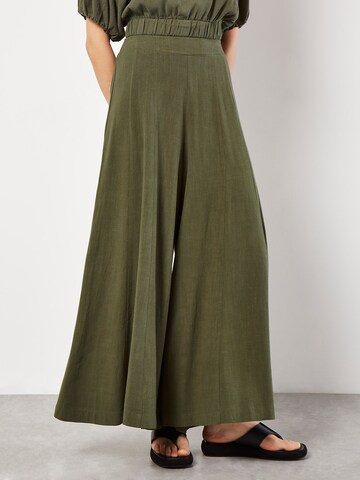 Apricot Wide leg Trousers in Green