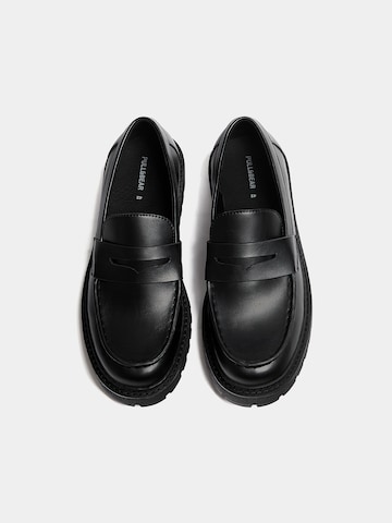 Pull&Bear Loafer värissä musta