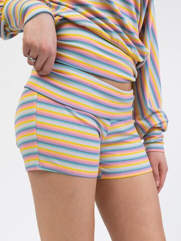 BROKE + SCHÖN Regular Hose 'Microshorts in Regenbogenfarben'‌ in Mischfarben