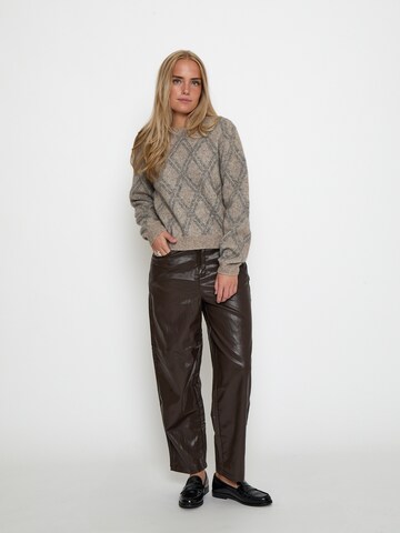 Peppercorn - Jersey 'Sabina' en beige