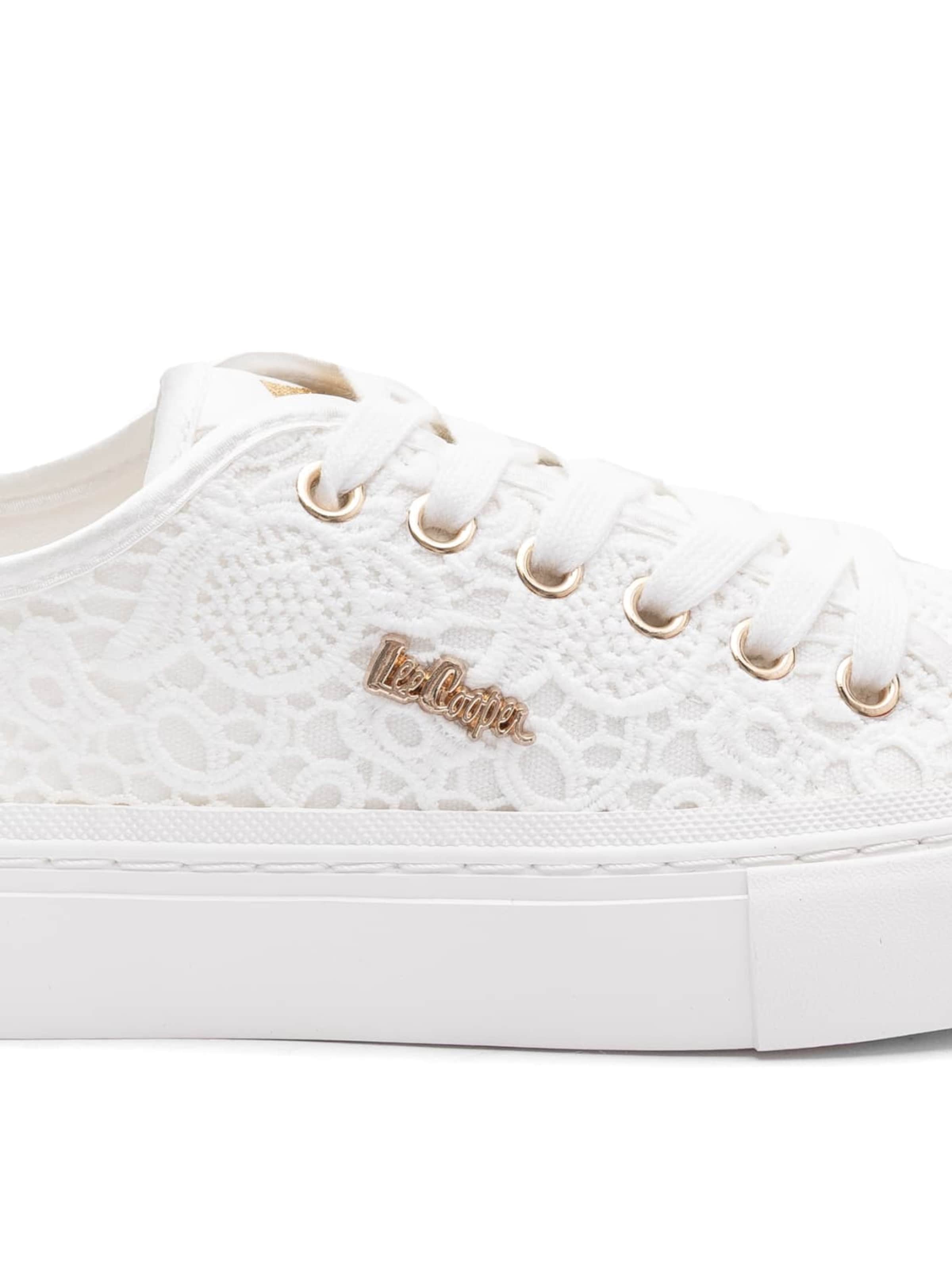 Lee Cooper Platform trainers 'LCW-26-02-4060L' in White