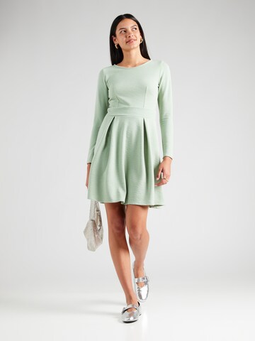 ABOUT YOU - Vestido 'Antonina' en verde: frente