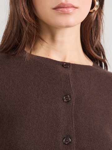 Geacă tricotată 'Boston' de la Samsøe Samsøe pe maro