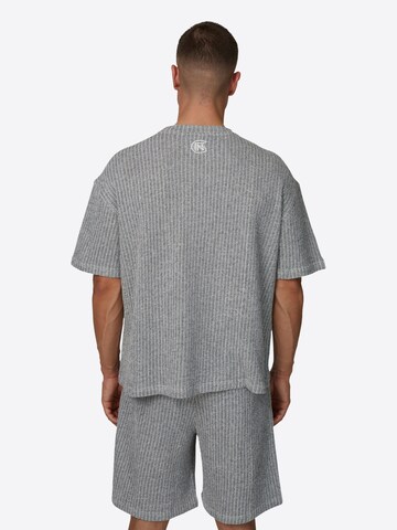 Good For Nothing Shirt 'Tee' in Grijs