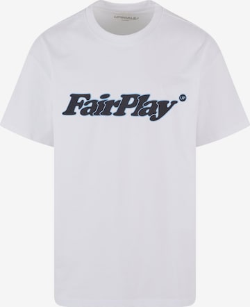 T-Shirt 'Play Fair' MT Upscale en blanc : devant