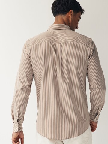 Coupe regular Chemise Next en beige
