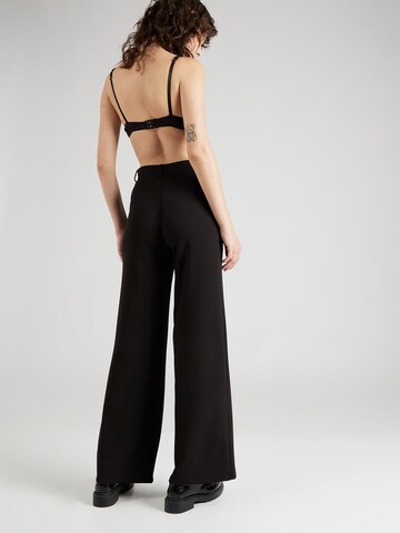 Gina Tricot Regular Trousers in Black