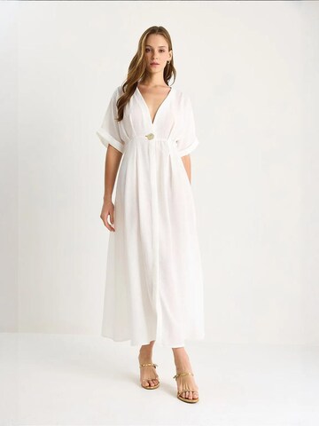 Abito di Bianco Lucci in bianco