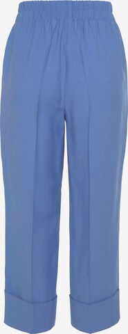 LASCANA Loose fit Trousers in Blue: front