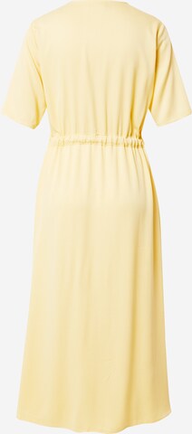 Robe-chemise 'BIOLA' minimum en jaune