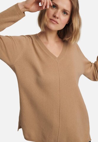 include Sweater in Brown