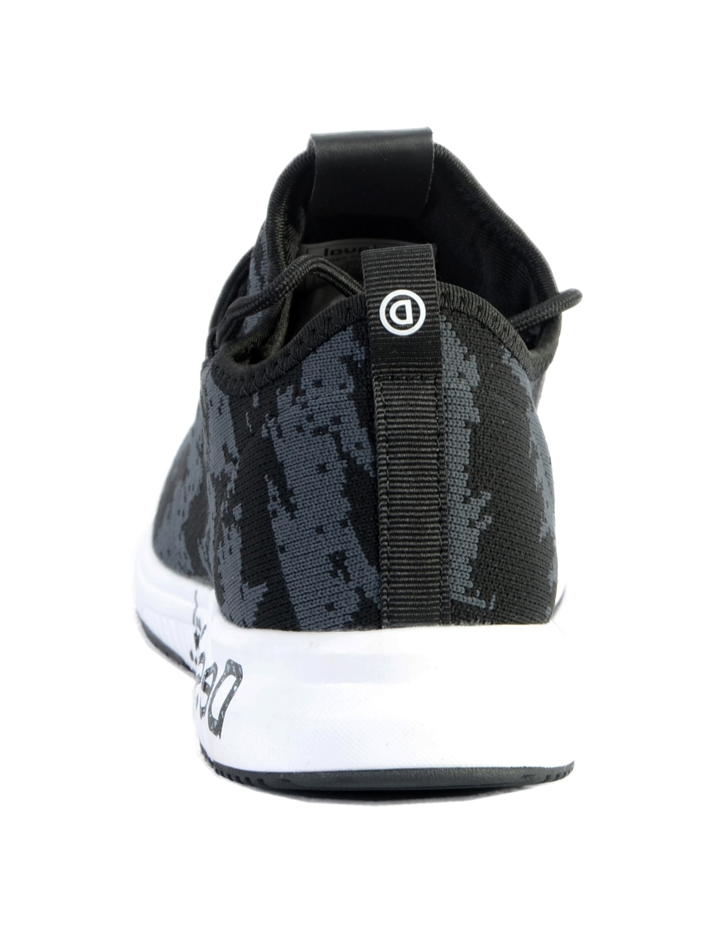 Desigual - Calzado deportivo con cordones en negro