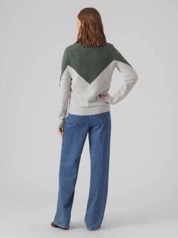 VERO MODA Sweater in Grey