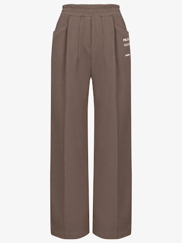 Loosefit Pantalon 'SPODNIE DRESOWE FLOW TAUPE' FEMSSY en gris