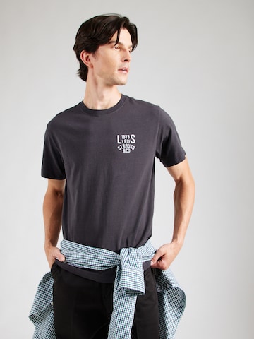 LEVI'S ® Средняя посадка Футболка в Черный: спереди