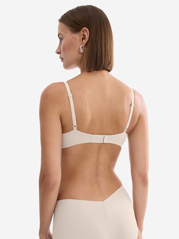 TRIUMPH T-Shirt Bügel-BH ' Red Label Body Make-Up Illusion ' in Beige