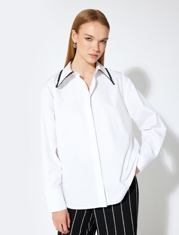 Koton Blouse in White: front