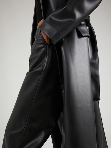 Wide leg Pantaloni di QS in nero