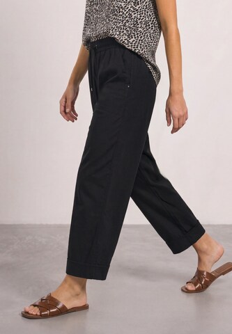 STREET ONE Regular Pants in Black