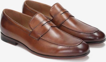 Kazar Classic Flats in Brown